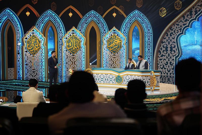 الحلقة 21 من جائزة العميد القرآنية تشهد تأهل القارئ محمد حسن زاده من أفغانستان إلى المرحلة النهائية