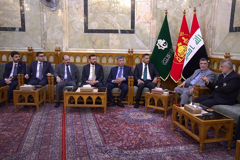 العتبة العباسية المقدسة تُطلِع وفد المعهد العالي لإعداد القادة على تجاربها