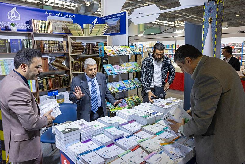 أكاديميّ تونسّي: إصدارات جمعية العميد تحمل رؤى استشرافيّة لا نجدها إلّا في فكر أهل البيت (عليهم السلام)