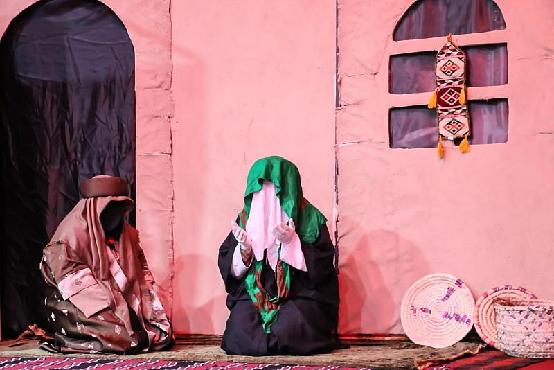 شعبة الخطابة النسوية تشارك بعرض مسرحي ضمن مجلس عزاء في مجموعة العميد