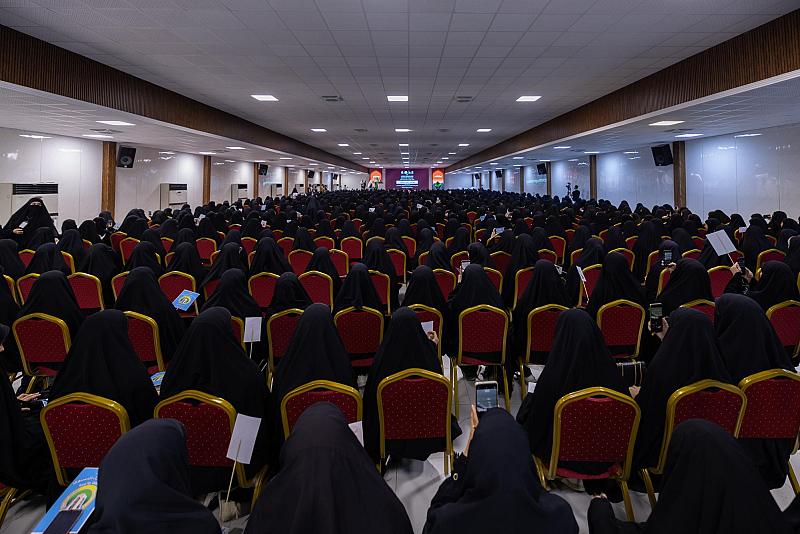 العتبة العباسية المقدسة تقيم مهرجان تيجان العفاف في جامعة واسط