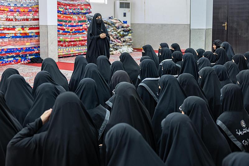 شعبة مدارس الكفيل: أكثر من 600 مبلغة ينتشرن على المحاور المؤدية إلى كربلاء لخدمة زائرات الأربعين