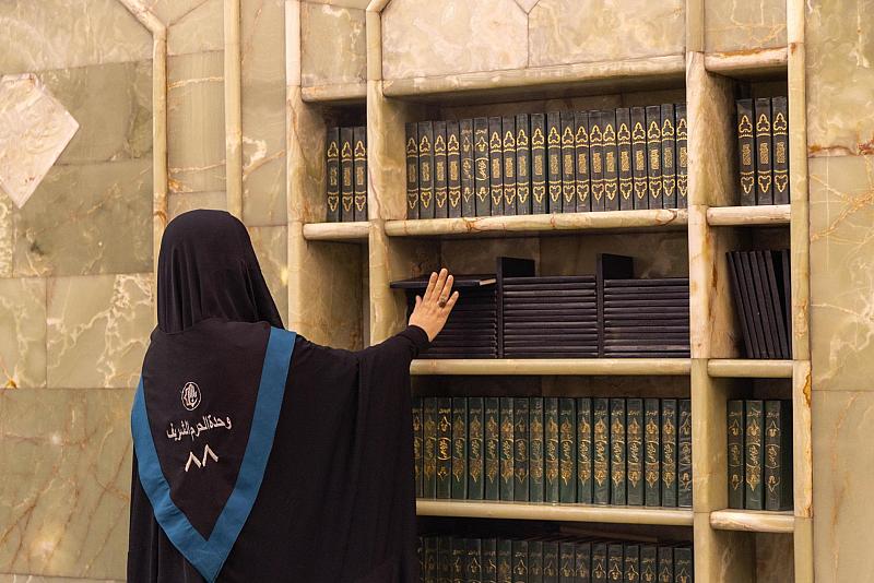 شعبة الزينبيات تواصل أعمالها الخدمية في حرم أبي الفضل العباس (عليه السلام)