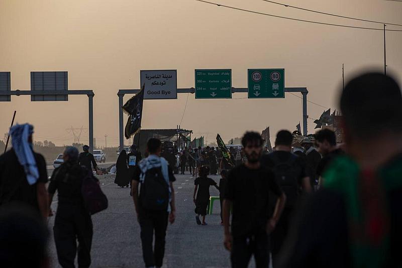 الطريق إلى الجنة.. مسيرةُ زائري الأربعين تصل منطقة البطحاء آخر أقضية ذي قار