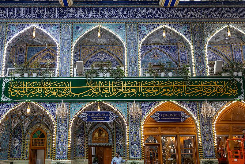 العتبة العباسية المقدسة تنشر مظاهر الزينة والفرح ابتهاجًا بذكرى ولادة الإمام الجواد (عليه السلام)