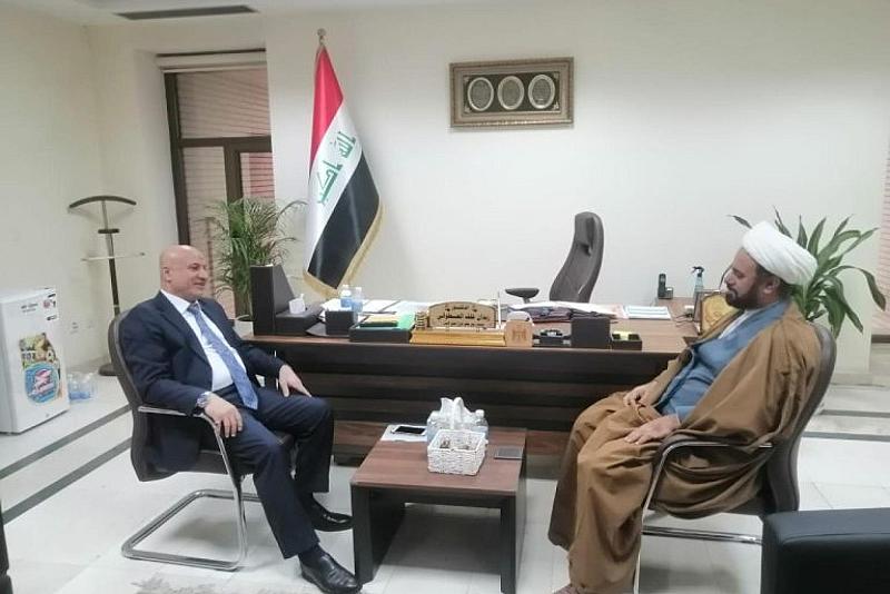 مستشار رئيس الوزراء لشؤون حقوق الإنسان يشيد بجهود المركز العراقي لتوثيق جرائم التطرّف