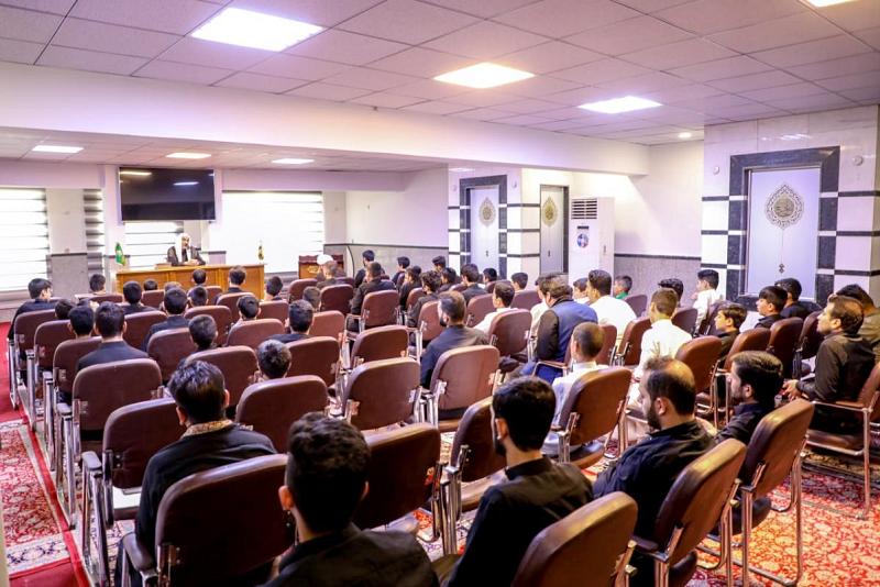 طلبةُ حفظ كتاب الله المجيد في النجف الأشرف يستذكرون شهادة القرآن الناطق