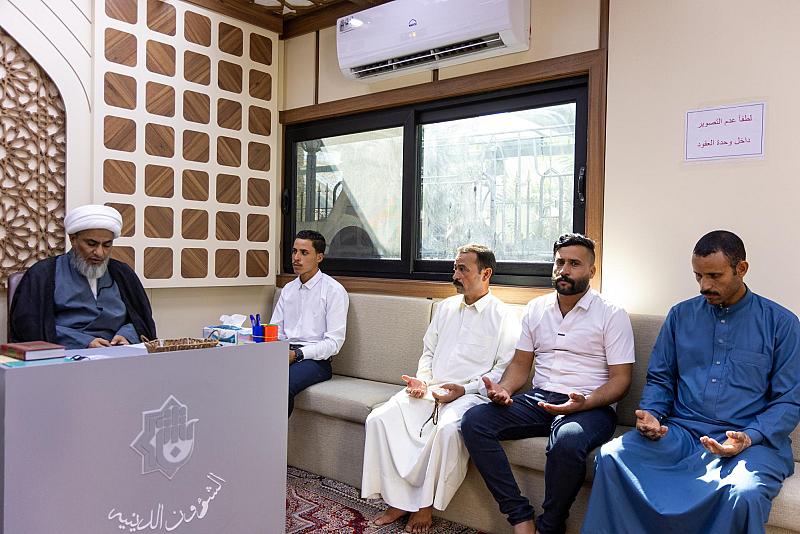 بالتزامن مع ذكرى ولادة الإمام العسكري (عليه السلام).. قسم الشؤون الدينية يشهد إقبالًا للمؤمنين لتنظيم عقود الزواج