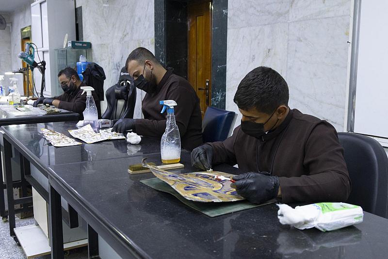 متحف الكفيل ينجز أكثر من 70% من أعمال ترميم مقتنيات العتبة العسكرية المقدسة