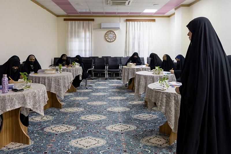 مركز الثقافة الأسرية يقيم ورشة تطويرية متخصّصة لمرشداته