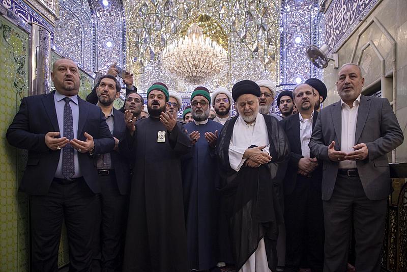 الوكيل العام للمرجعية الدينية العليا السيد جواد الشهرستاني يزور العتبة العباسية المقدسة