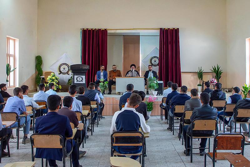 العتبة العباسية المقدسة تقدم محاضرات ثقافية لطلبة مدارس محافظة واسط