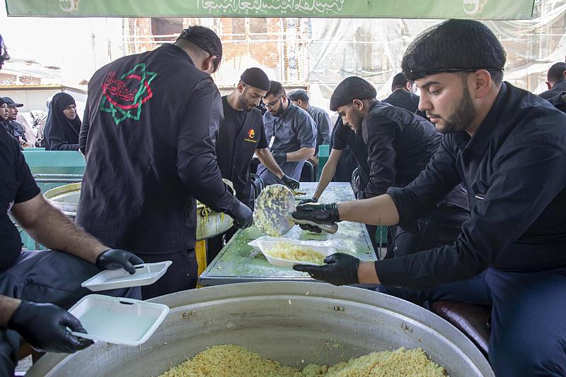 قسم المضيف يقدّم 234 ألف وجبة طعام للزائرين خلال ثلاثة أيام