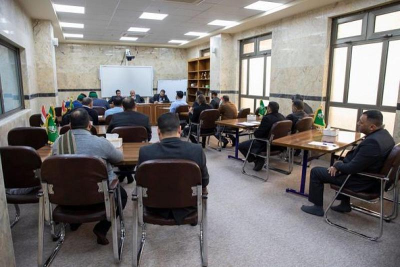 عقدُ ورشةٍ نقاشيّة تخصّصية حول إدارة المخازن لعددٍ من ملاكات العتبة العبّاسية المقدّسة العاملة في هذا المجال