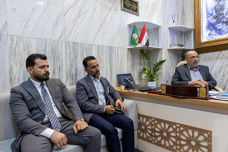 قسم العلاقات العامة يبحث مع قسم الشؤون الخدمية استعدادات حفل تخرج طلبة الجامعات العراقية
