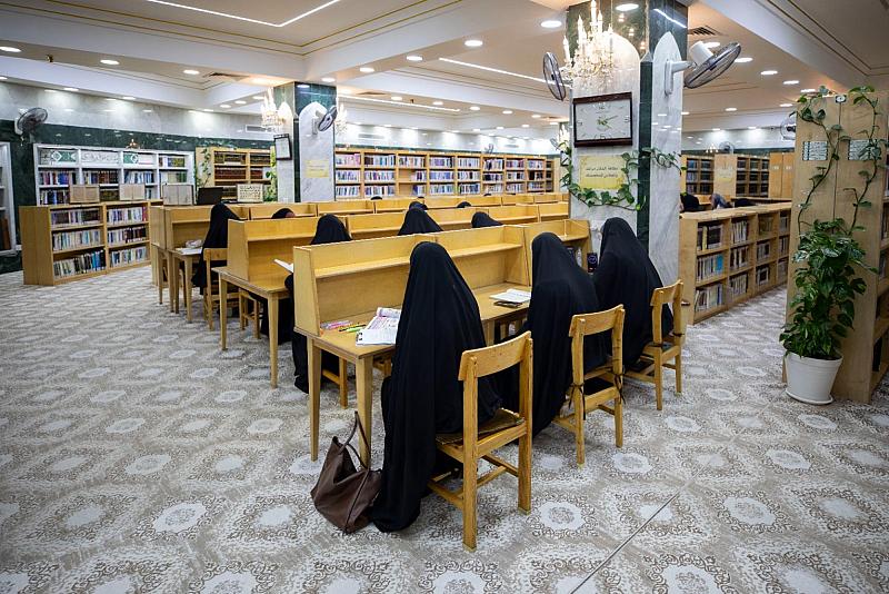 من لهيب الصيف إلى برودة الأروقة: العتبة العباسية ملاذٌ روحي وخدمي لطلبة السادس الإعدادي.