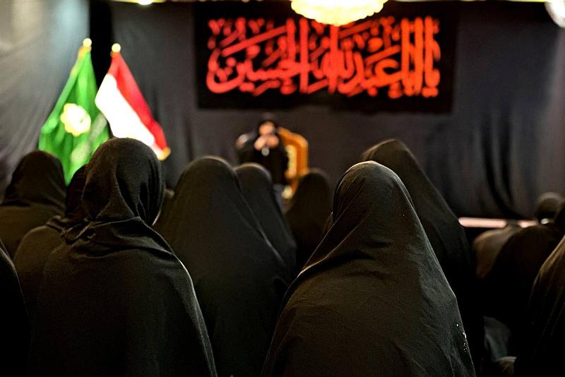 لزائرات مرقد أبي الفضل العباس (عليه السلام).. إقامة مجالس عزائية يومية إحياءً لأيام عاشوراء