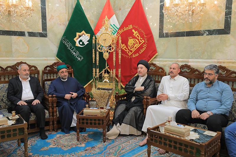 وفد دينيّ وأكاديميّ يشيد بمشاريع العتبة العبّاسية وخدماتها المقدّمة للزائرين