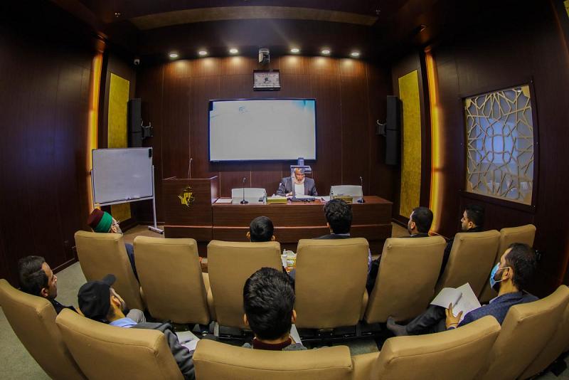 قسمُ إعلام العتبة العبّاسية المقدّسة ينظّم دورةً في عرافة الحفل