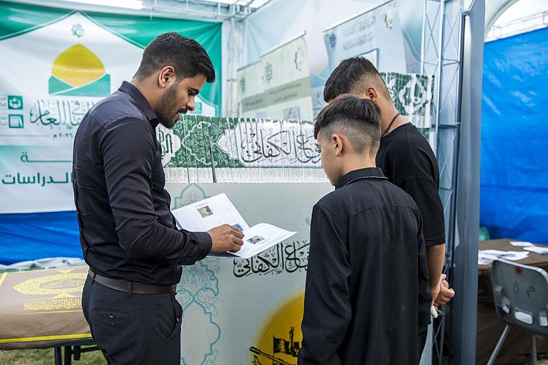 عَبرَ الموكب الثقافي العام.. مؤسّسة الوافي تستعرض موسوعة فتوى الدفاع الكفائي لزائري الأربعين