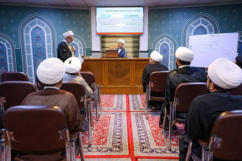 المجمع العلمي يختتم دورة إعداد الأساتذة القرآنيّين