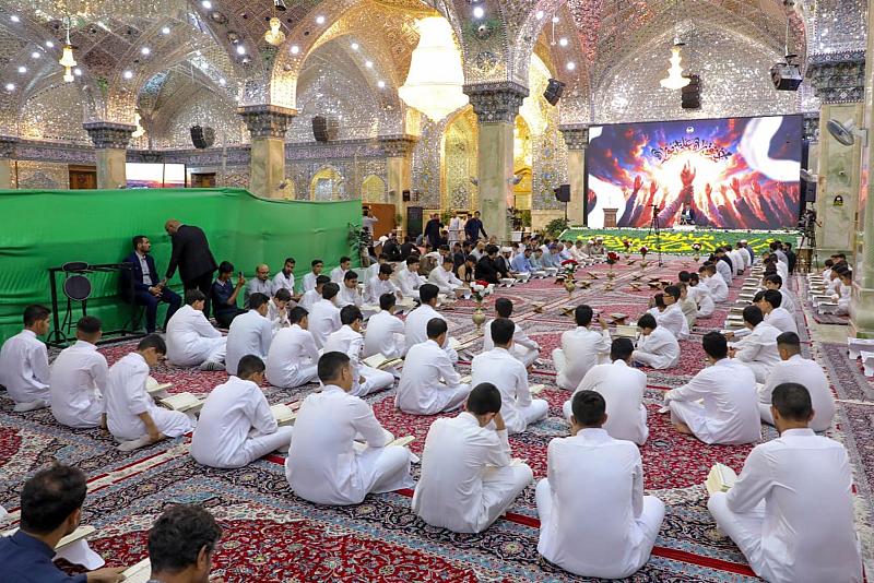 قراء المجمع العلمي يشاركون في المحفل القرآني بمرقد الإمامين العسكريين (عليهما السلام)