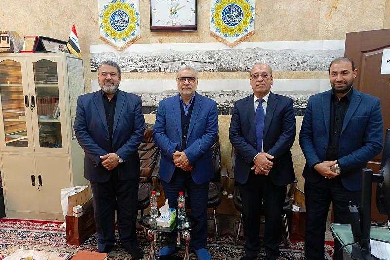 رئيس تحرير مجلّة الموسم يشيد بجهود قسم الشؤون الفكرية في مجال حفظ التراث المخطوط والوثائق
