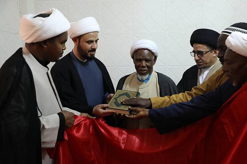 وفد الشؤون الفكرية يزور جمعية (خدّام أهل البيت) الخيرية في سيراليون