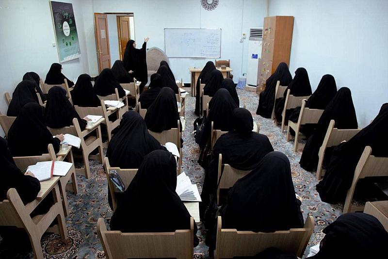 شعبة الخطابة الحسينية النسوية تباشر باستقبال طالبات العام الدراسيّ الجديد