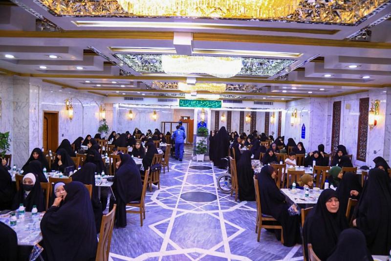 العتبةُ العبّاسيةُ المقدّسة تستضيف 400 فردٍ من أيتام وذوي شهداء القوّات الأمنيّة وتُقيم لهم مأدبة إفطار