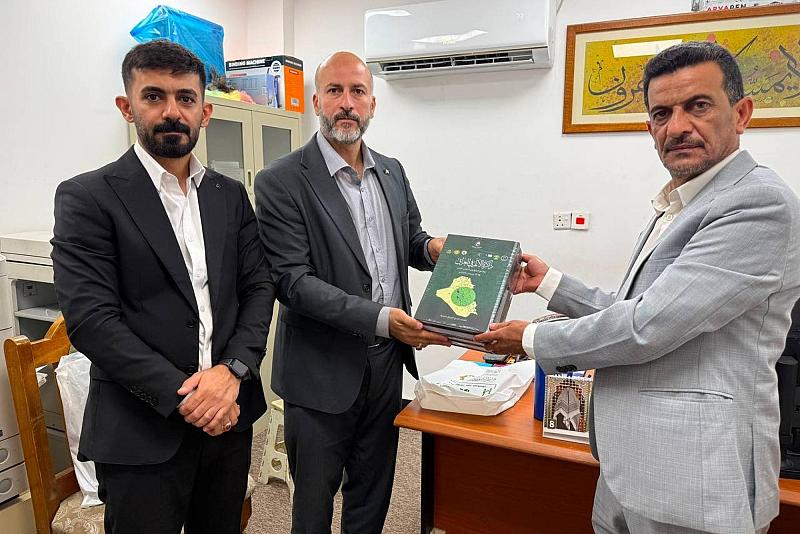 قسم الشؤون الفكرية يهدي إصداراته إلى المؤسسات الأكاديمية والثقافية والدينية في النجف وكربلاء