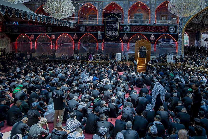 تواصل تنظيم مجالس العزاء لإحياء ذكرى عاشوراء في مرقد أبي الفضل العباس (عليه السلام)