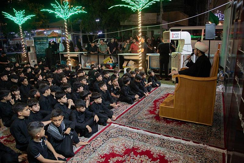 قسم المعارف يواصل تقديم خدماته لزائري العتبتين المقدستين 