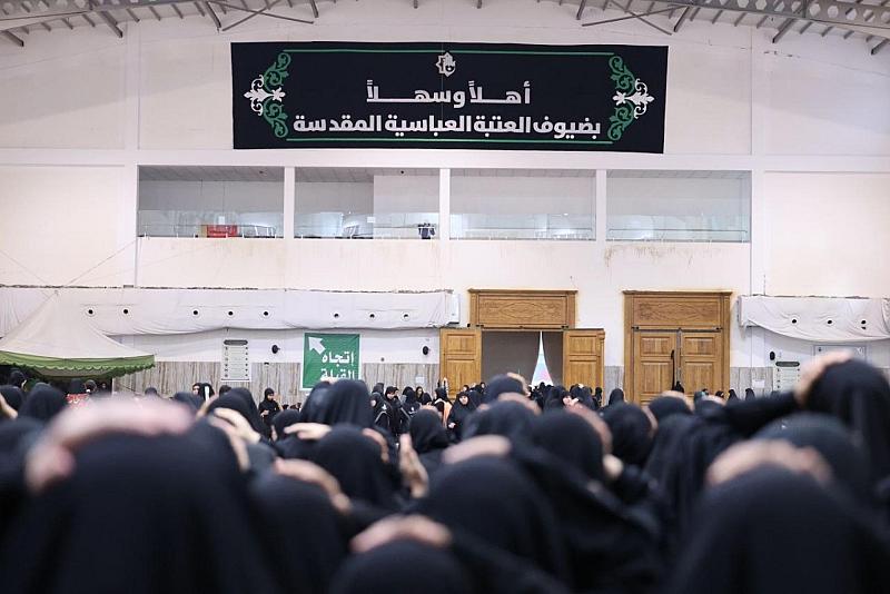 شعبة الخطابة الحسينية النسوية تواصل مجالس العزاء في مواقع خدمة زائرات الأربعين