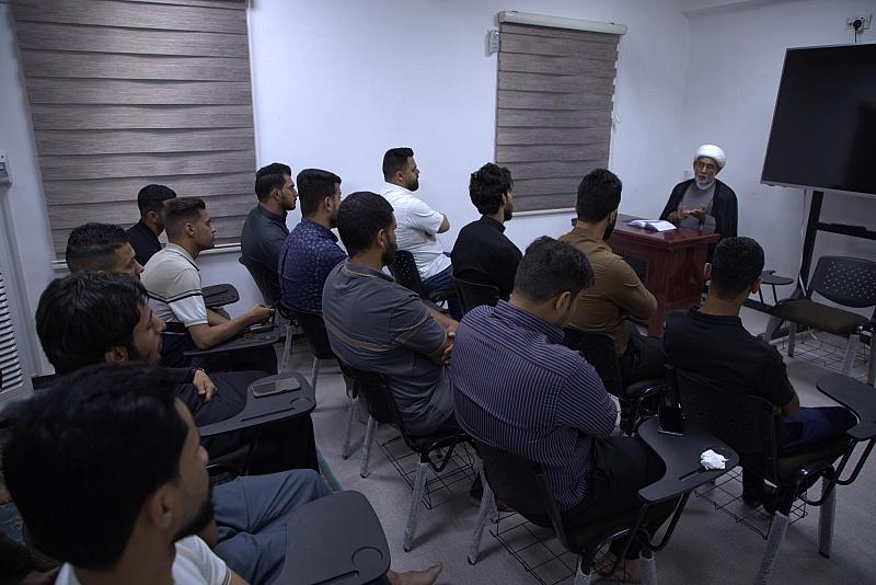 قسم الشؤون الفكريّة ينظم برنامجًا ثقافيًّا لممثلي المواكب والهيئات الحسينيّة في ذي قار