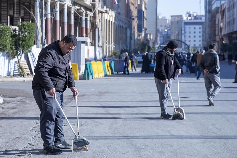 قسم الشؤون الخدمية ينفذ حملة تنظيف لمحيط العتبة العباسية المقدسة