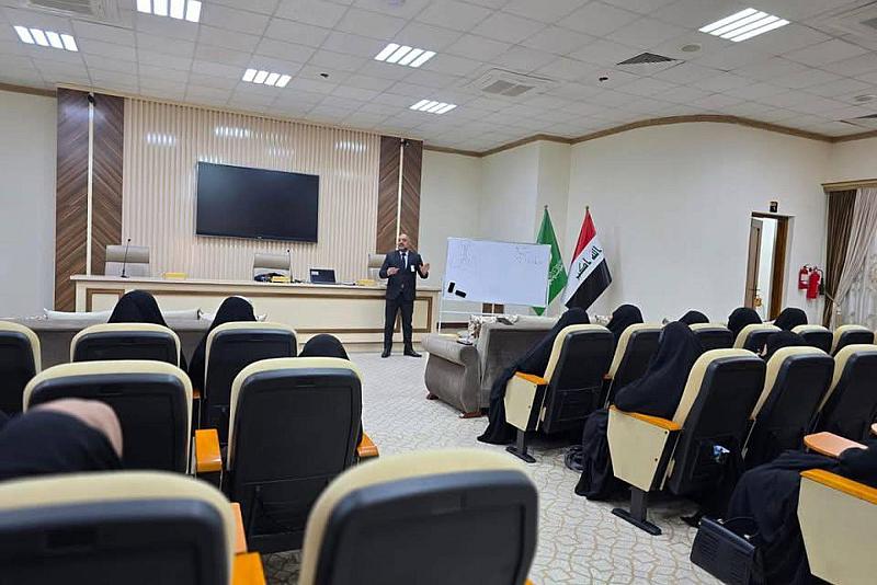 قسم التطوير ينظم دورة تدريبية لملاكات الشعب النسوية حول حل المشكلات واتخاذ القرارات
