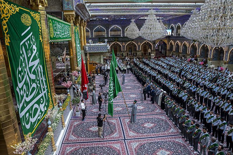 تيمّناً بولادة الصادقَينِ.. خدمةُ العتبة العبّاسية المقدّسة يؤدّون مراسيم الممارسة العبادية