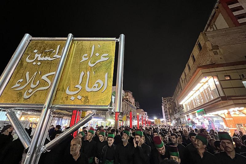 موكب عزاء أهالي كربلاء الموحّد يحيي شهادة أمير المؤمنين (عليه السلام)