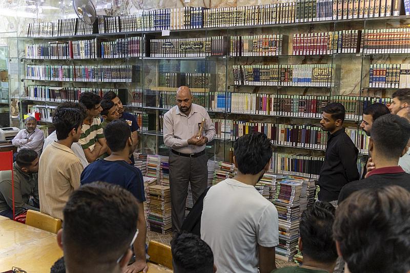 قسم الشؤون الفكرية ينظّم برنامجاً متكاملاً لوفدٍ أكاديمي من جامعة البصرة