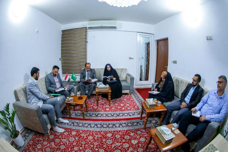 مركز دراسات الكوفة يشيد بجهود معهد القرآن الكريم في النجف الأشرف