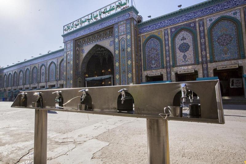 من جوار مرقد أبي الفضل العبّاس (عليه السلام): تنصيبُ مناهل جديدة لشرب المياه