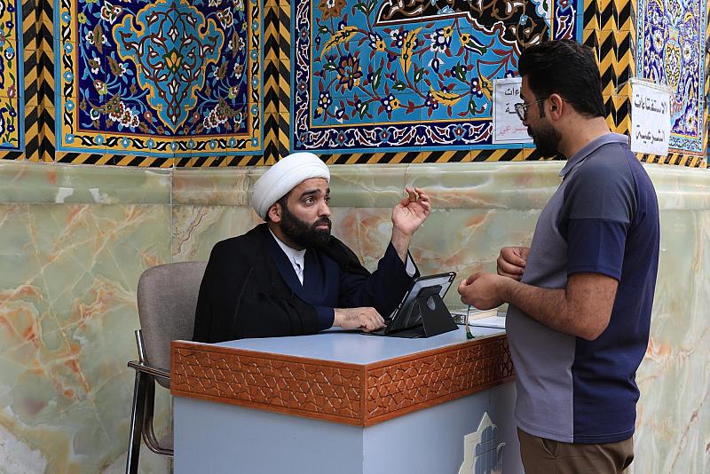 قسم الشؤون الدينية يقدّم خدماته الإرشادية لزائري مرقد أبي الفضل العباس (عليه السلام)