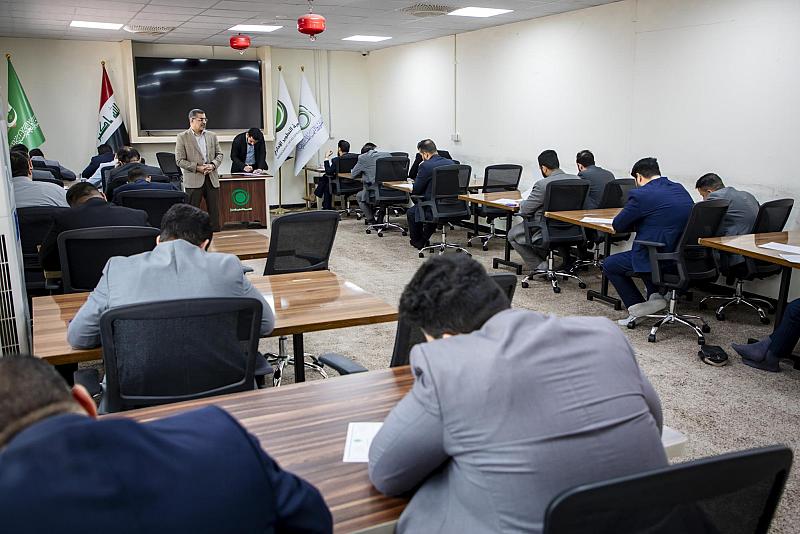 أكاديمية التطوير الإداري تختتم الاختبارات النهائية لطلبتها