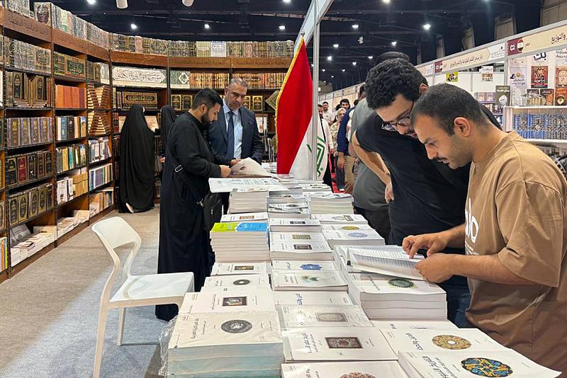 إقبال واسع على جناح العتبة العباسية المقدسة في معرض بغداد الدولي للكتاب