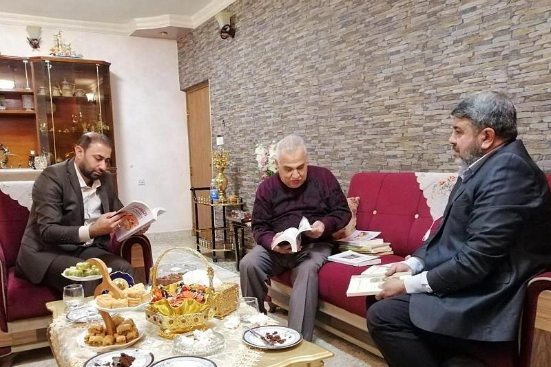 ترجَمَ أكثر من 3 آلاف وثيقة.. الشؤون الفكرية يكرّم أحد المبدعين