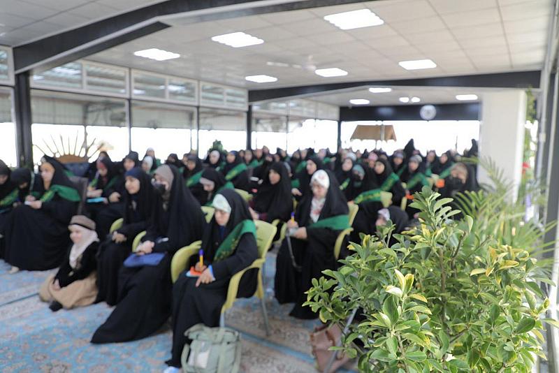 بمحاضرات فكرية.. مخيم بنات العقيدة يحطّ الرحال في مزرعة الفردوس