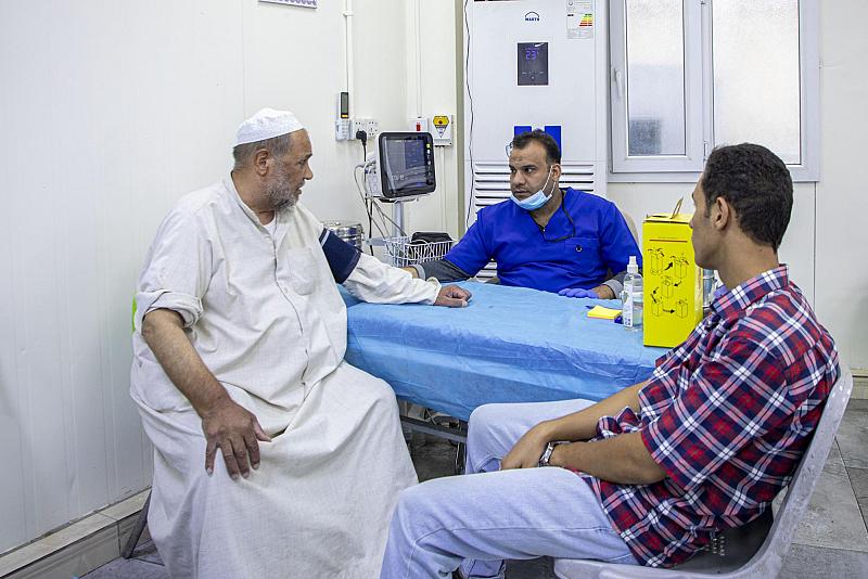 عبر مركز أم البنين (عليها السلام).. قسم الشؤون الطبية يقدم الخدمات الصحية المجانية للزائرين