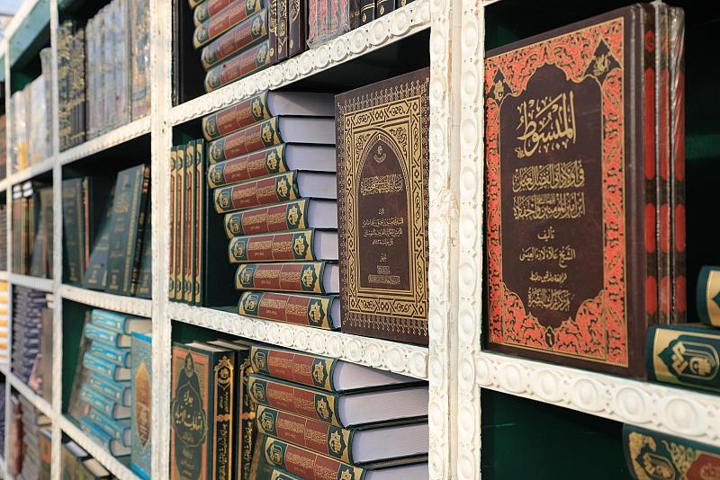 بأكثر من 200 عنوان.. الشؤون الفكرية يشارك في معرض كتاب مهرجان الشهادة السنوي