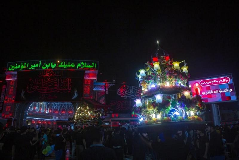 مواكبُ العزاء العاشورائيّ تستذكر نزول الإمام الحسين (عليه السلام) في كربلاء